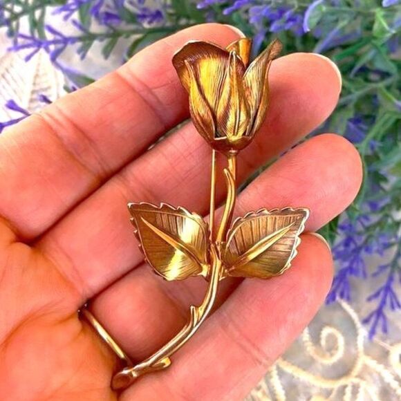 Vintage 60's Iconic Giovanni's Long Stem Snow Rose Brooch Pin - Picture 1 of 5